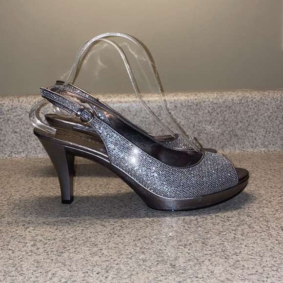 Nine West Karoo Glitter Sandals 8.5M - Picture 3 of 7
